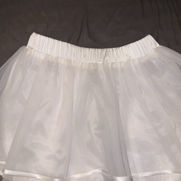 White custom tutu - Picture 2 of 3